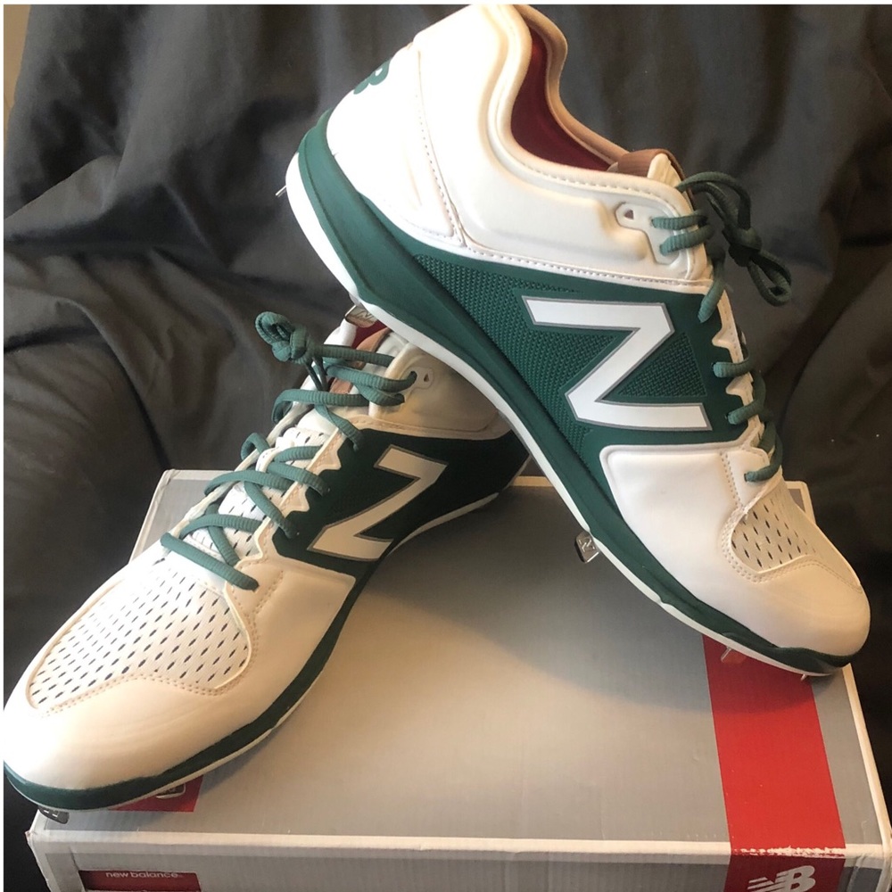 New Balance Men's LowMetal Baseball Cleats